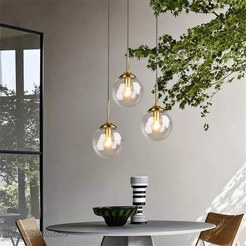 Luminária Pendente Bola de Vidro Transparente e Fumê – Design Moderno Luxo